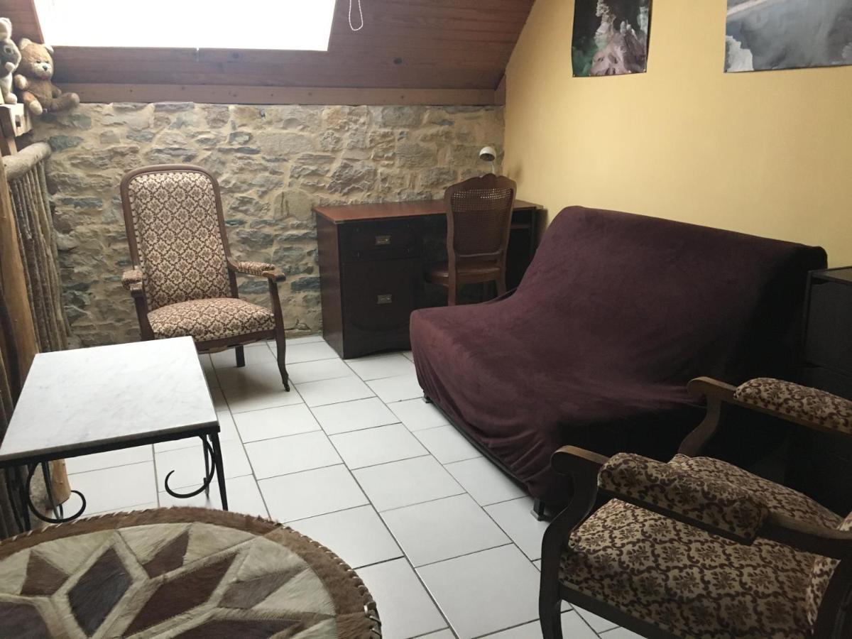 D Espenels Hébergement de vacances Creysse (Lot)